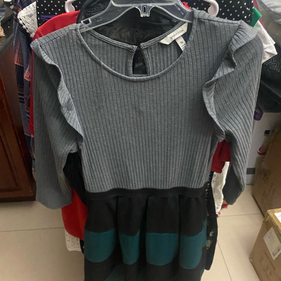 3 dress for $30.00 or All $70 for All - Picture 3 of 14